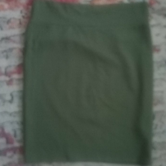 LuLaRoe Dresses & Skirts - 🌷LuLaRoe pencil skirt
